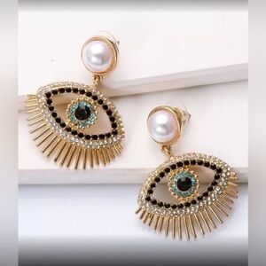 ✨NEW Elegant Gold and Black Eye Earrings